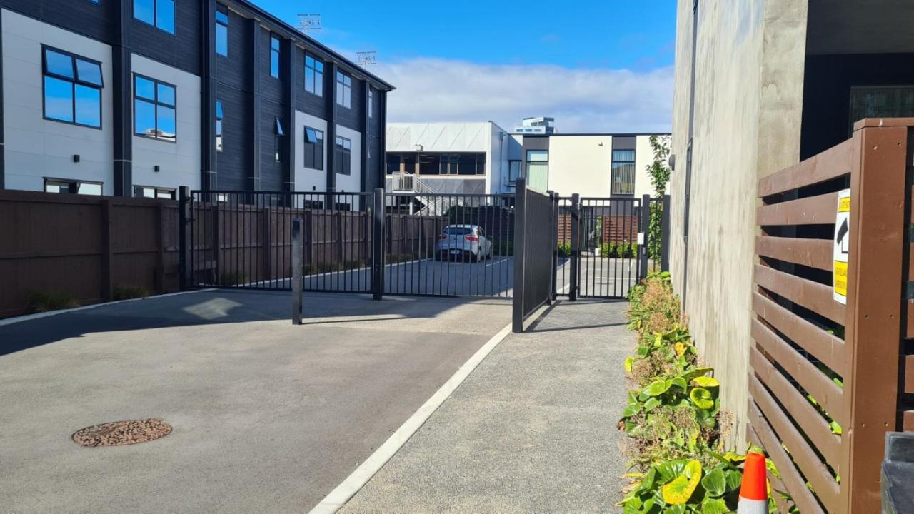 1 Bedroom City Base With Free Car Park Κράισττσερτς Εξωτερικό φωτογραφία